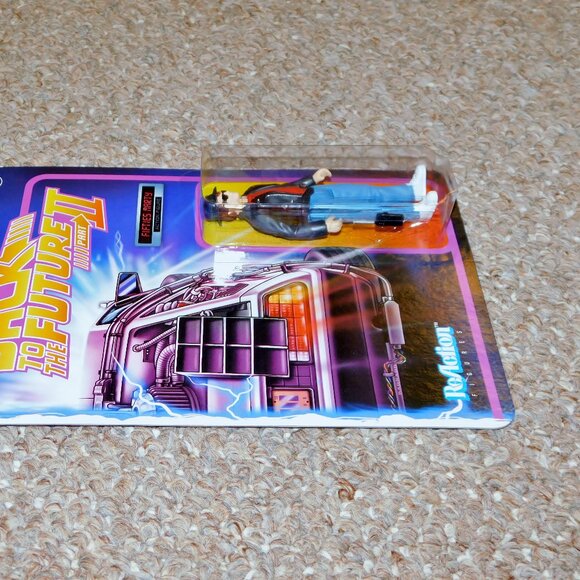 Super7 Reaction Back to the Future II 3.75" Fifties Marty McFly MOC Brand New - Picture 4 of 8